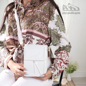 کیف زنانه پاسپورتی MK ( MICHAEL KORS )